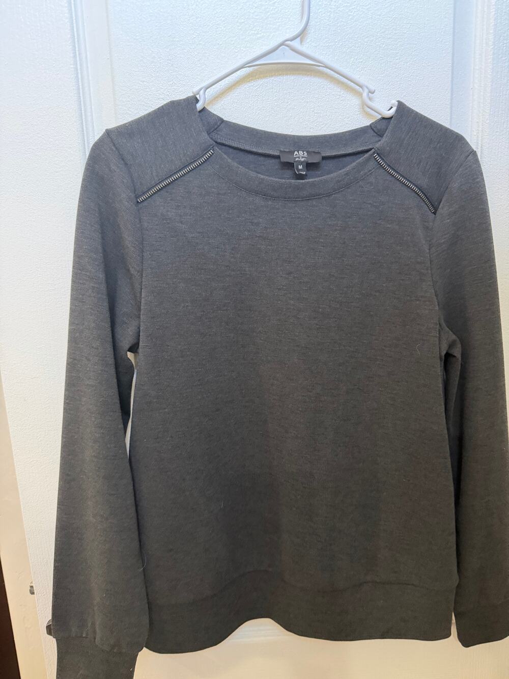 ABS by Allen Schwartz womans long sleeve top Sz M heathered gray